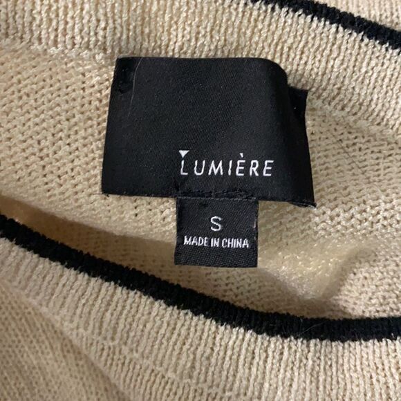 Lumiere Cream Fluted Wrist Fitted Sweater - Picture 4 of 4